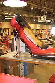 High Heels in den Stachus Passage (©Foto: Martin Schmitz)
